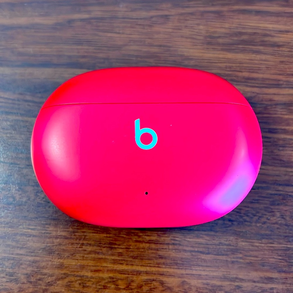 Beats Studio Buds True Wireless Noise Cancelling Bluetooth earbuds - Red